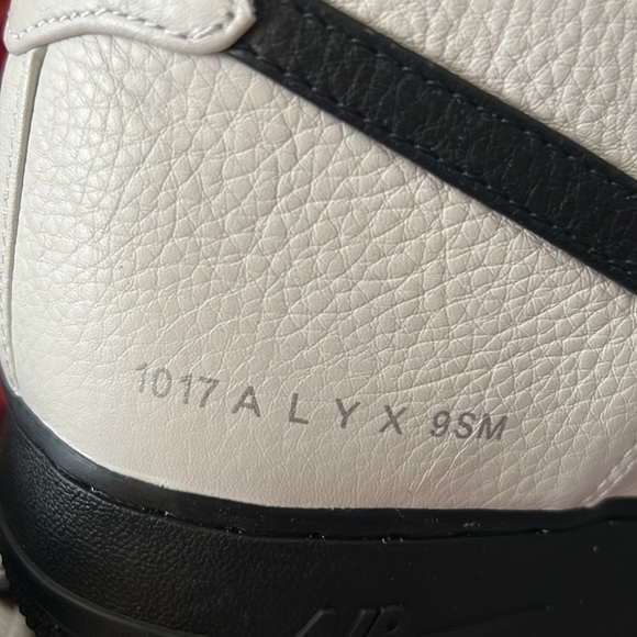 Nike 1017 ALYX 9SM x Air Force 1 high - Picture 7 of 10